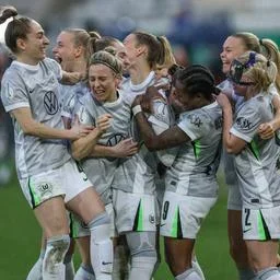 Jubelnde Spielerinnen des VfL Wolfsburg